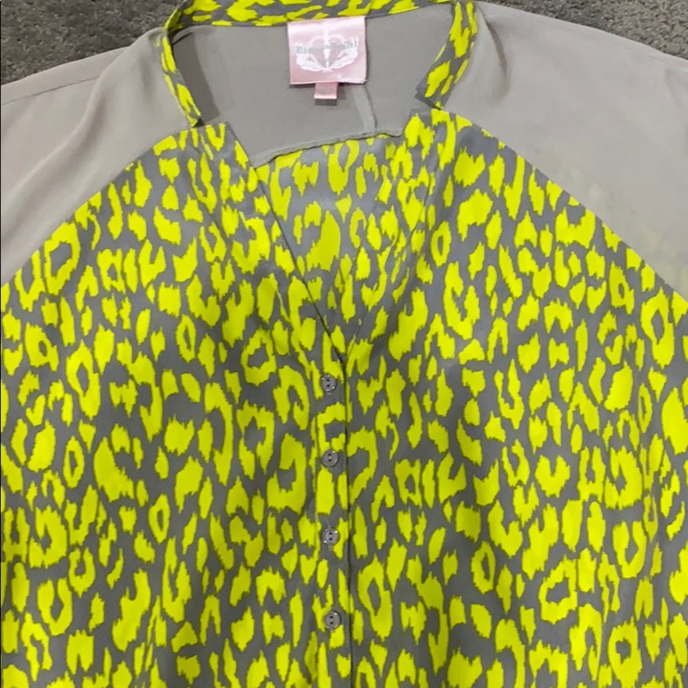 Leopard Top - Picture 2 of 3